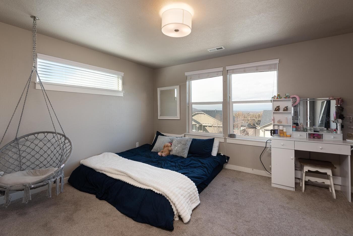 Upstairs bedroom 1