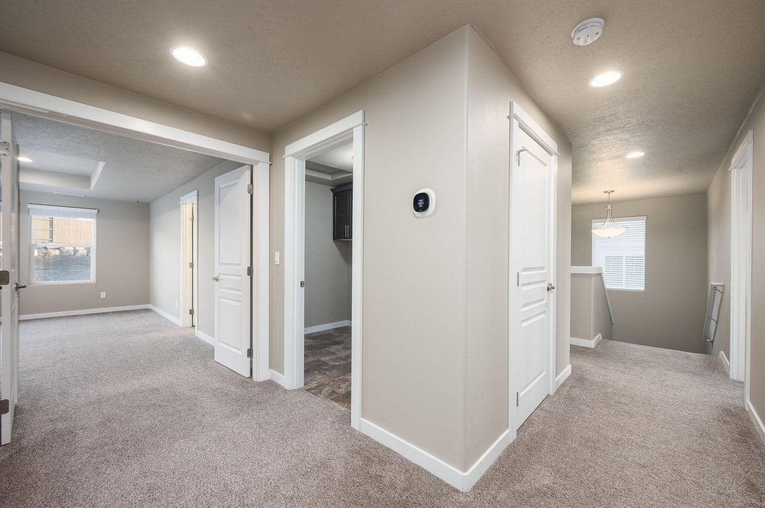 Photo of 4460 SW Salmon Avenue 18 of 48
