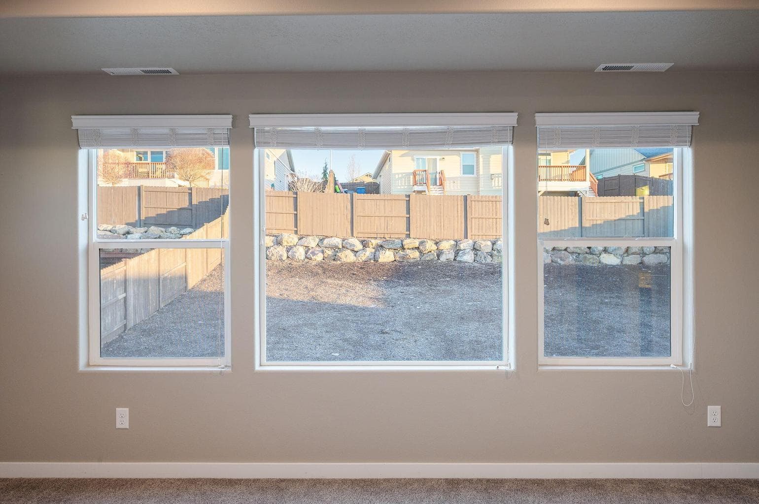 Photo of 4460 SW Salmon Avenue 20 of 48
