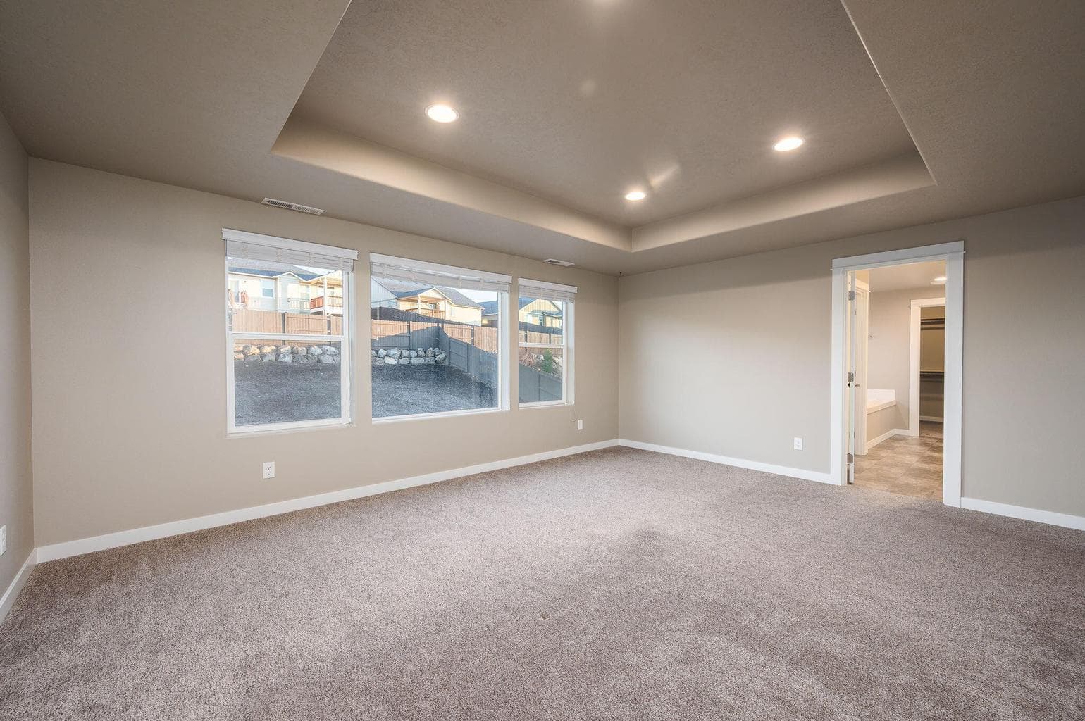 Photo of 4460 SW Salmon Avenue 21 of 48