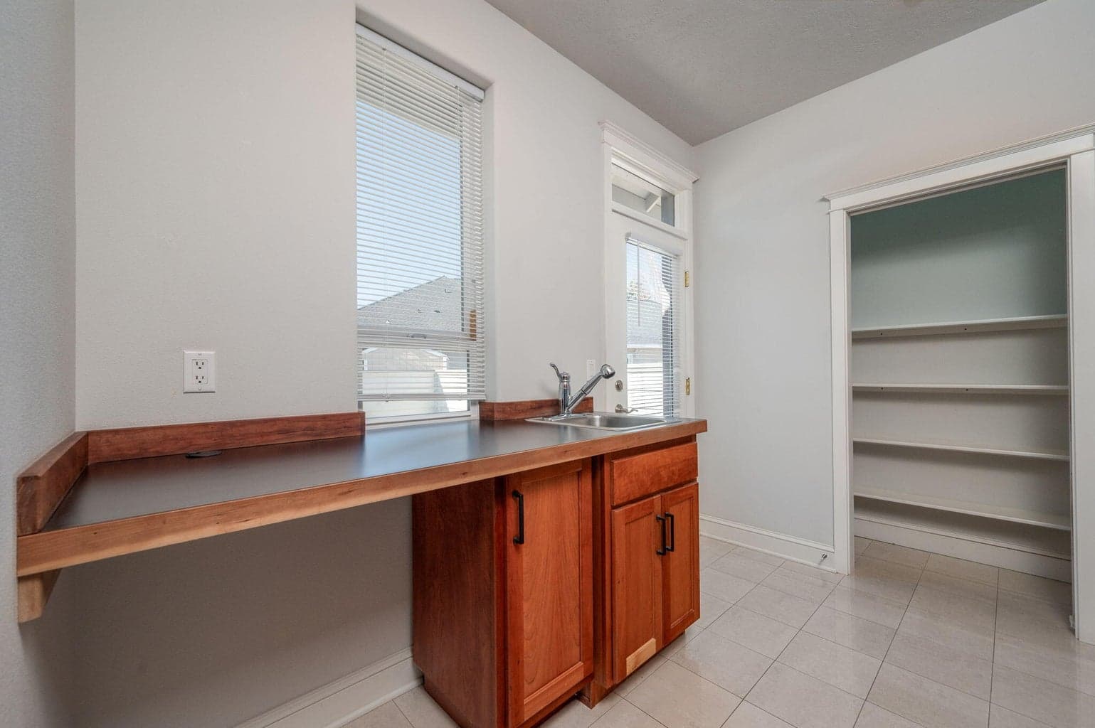 Photo of 4305 SW Callaway Court 20 of 50