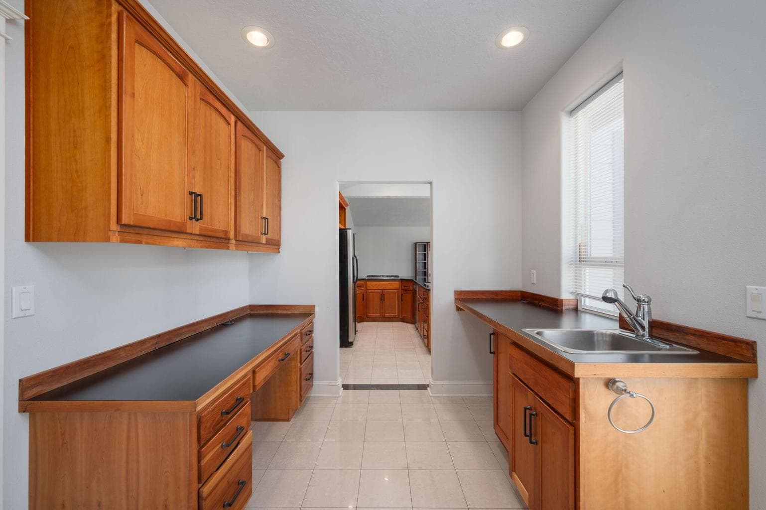 Photo of 4305 SW Callaway Court 19 of 50