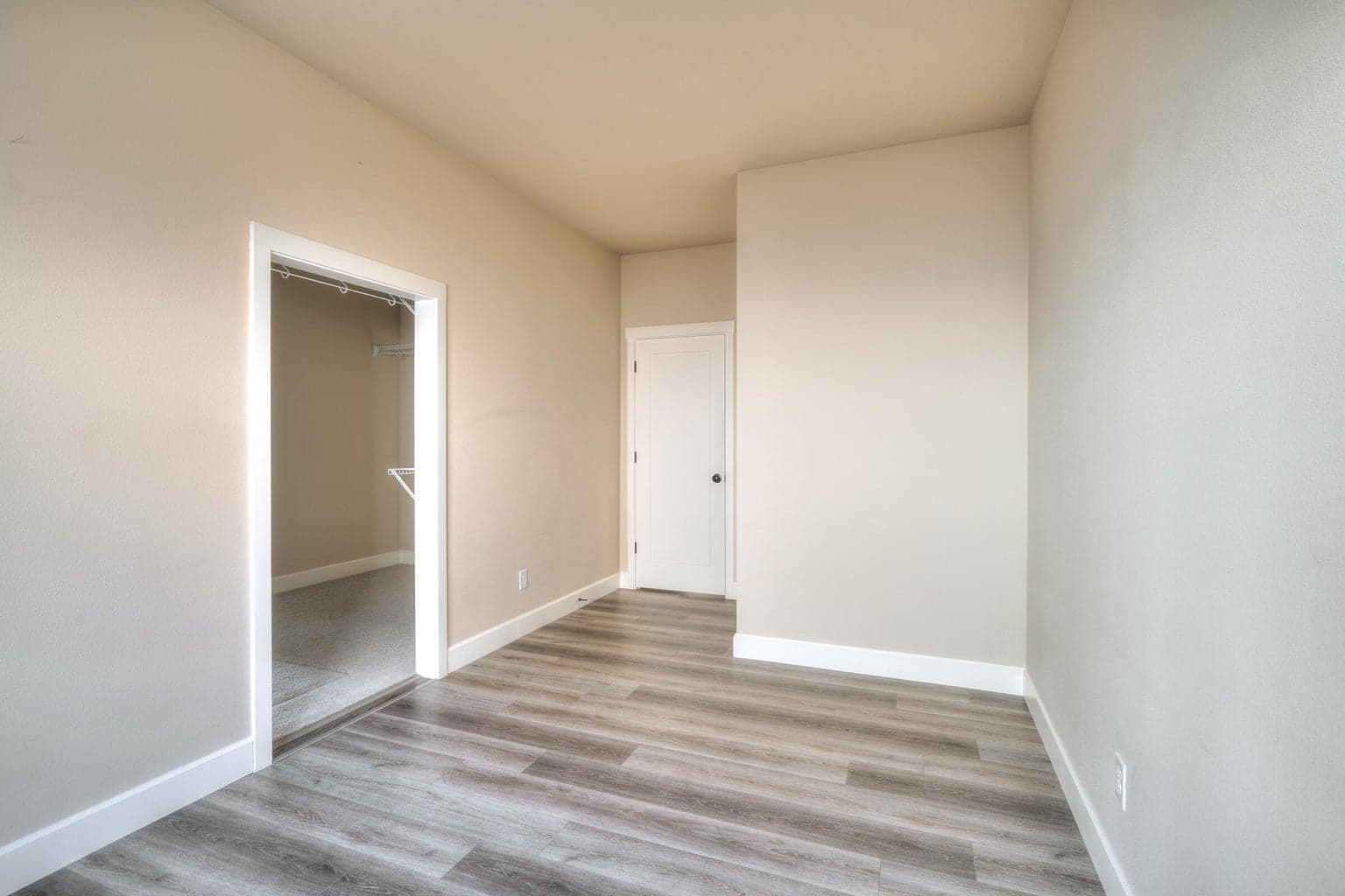 Private Ensuite with Office