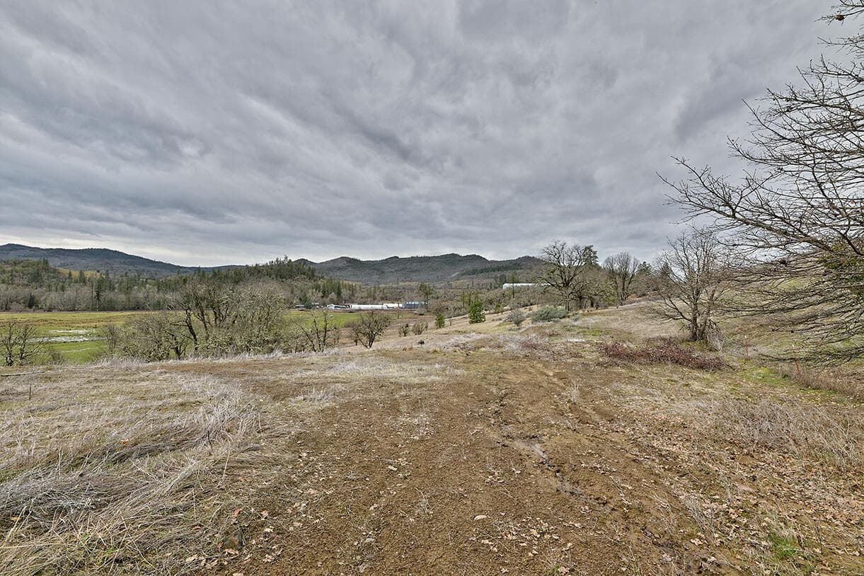 Photo of 13546 Highway 140 2 of 24