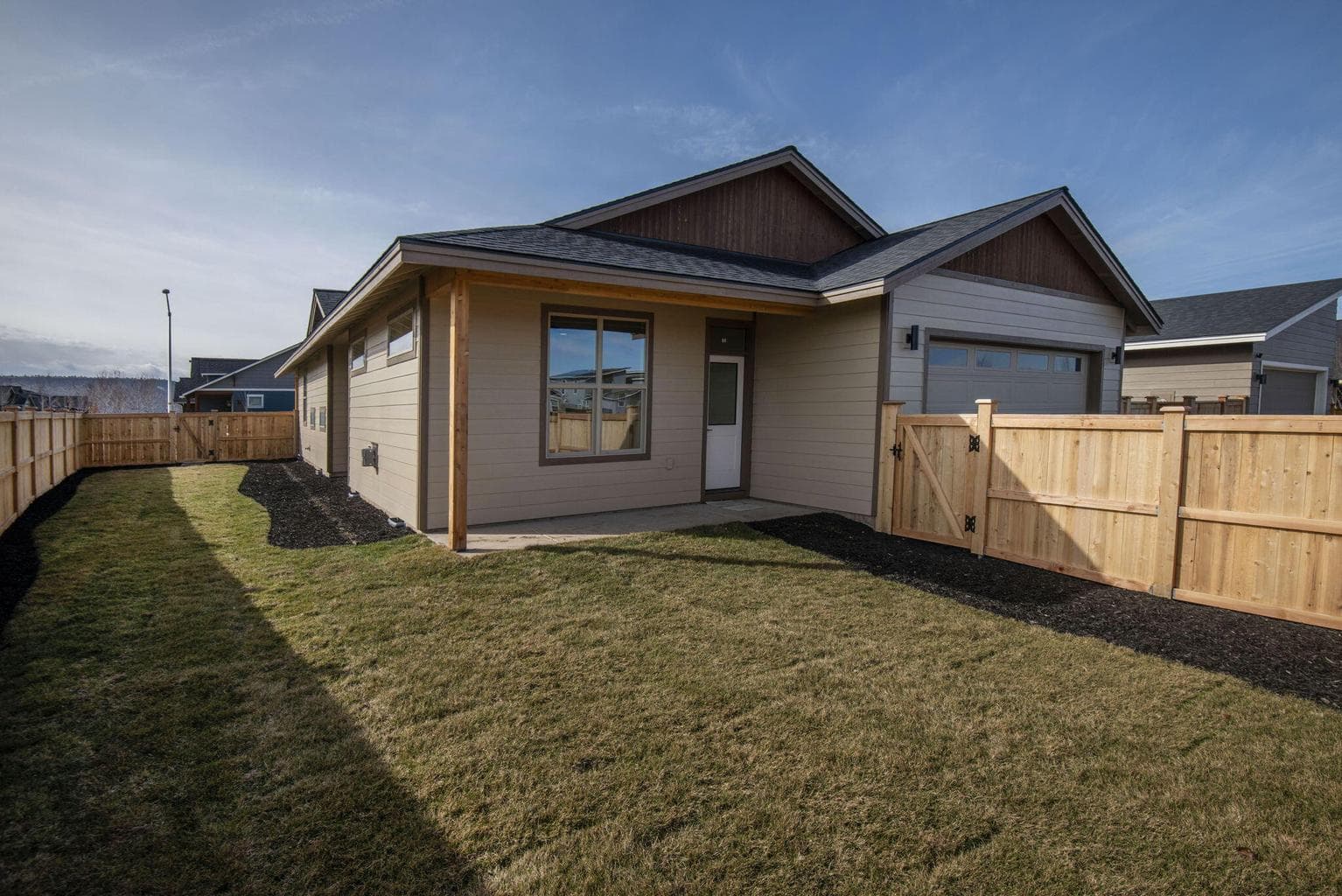 Photo of 750 NE Whistle Way 18 of 21
