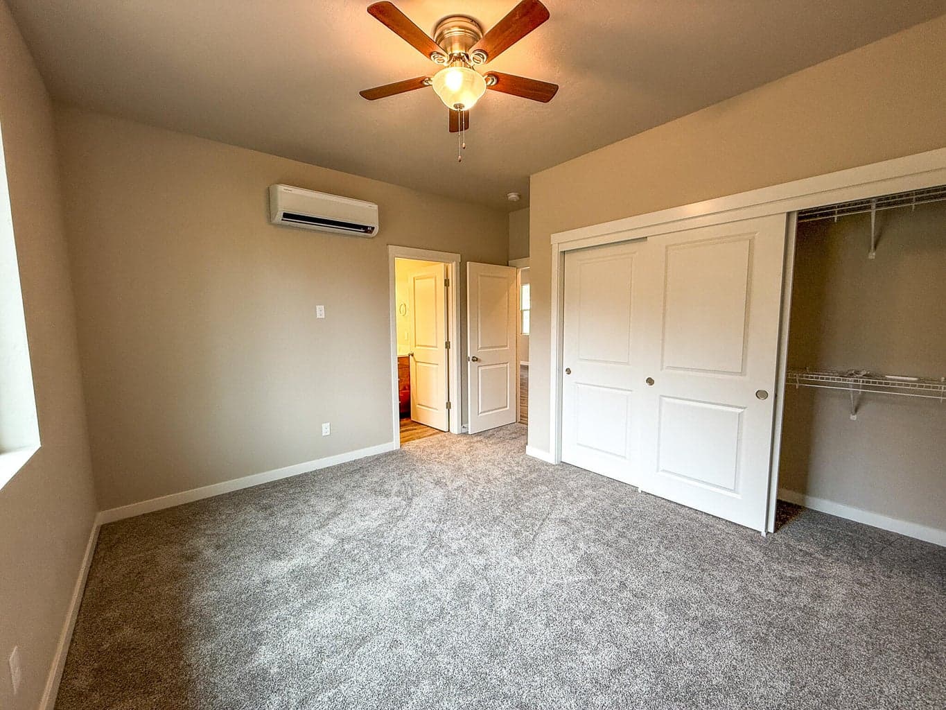 Photo of 11641 NW Morrow Avenue 6 of 14