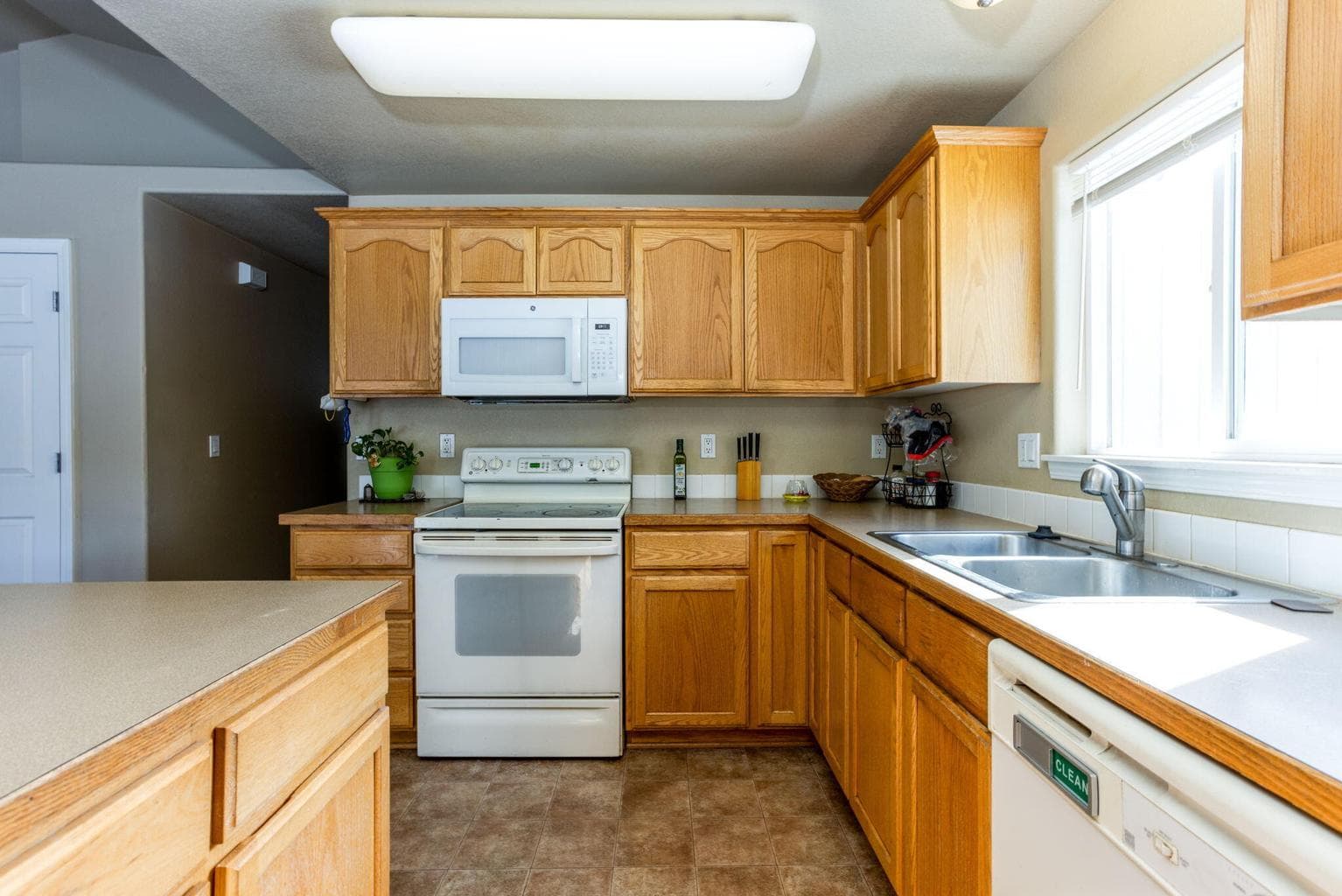 Photo of 16621 Wm Foss Road 8 of 24