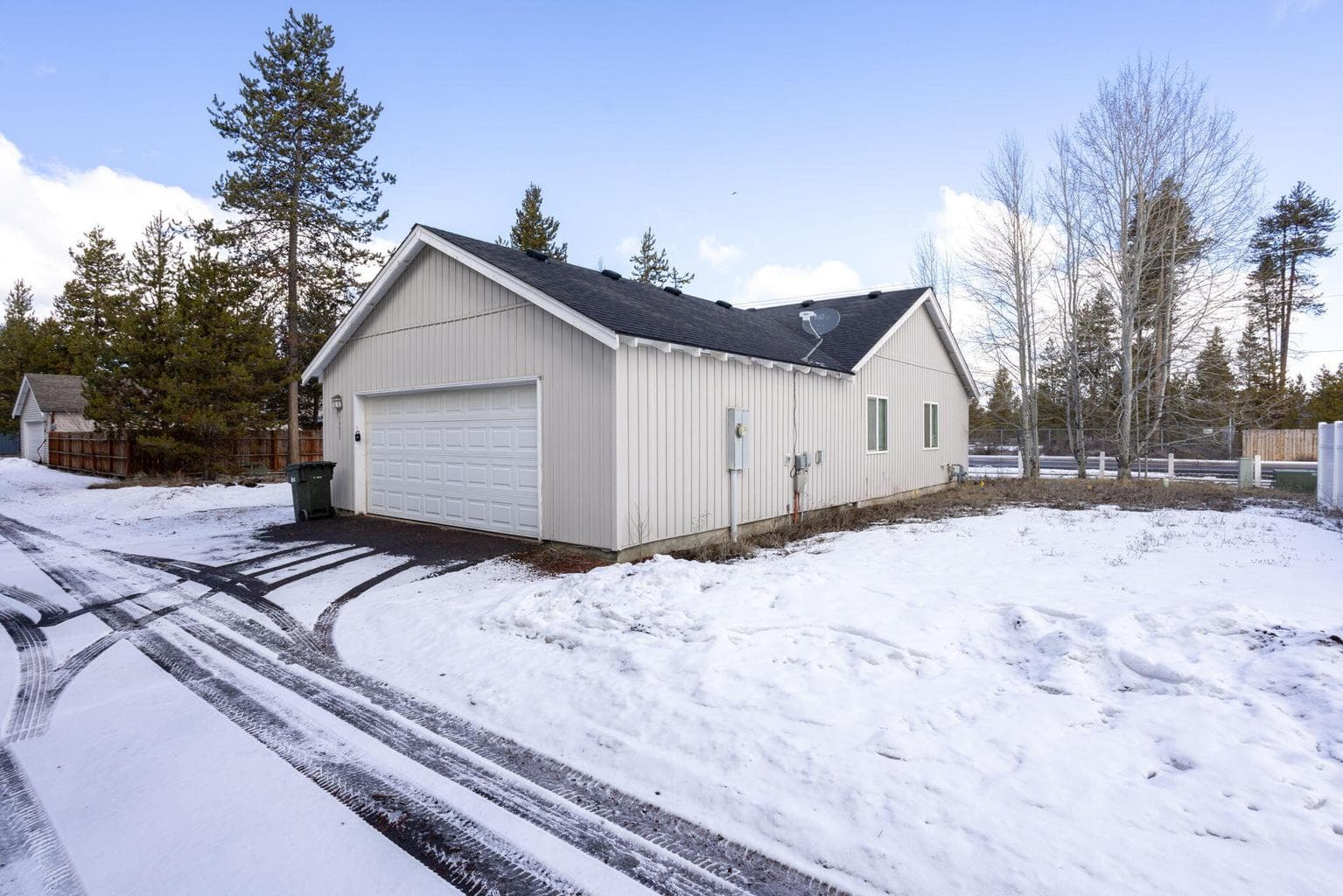 Photo of 16621 Wm Foss Road 3 of 24