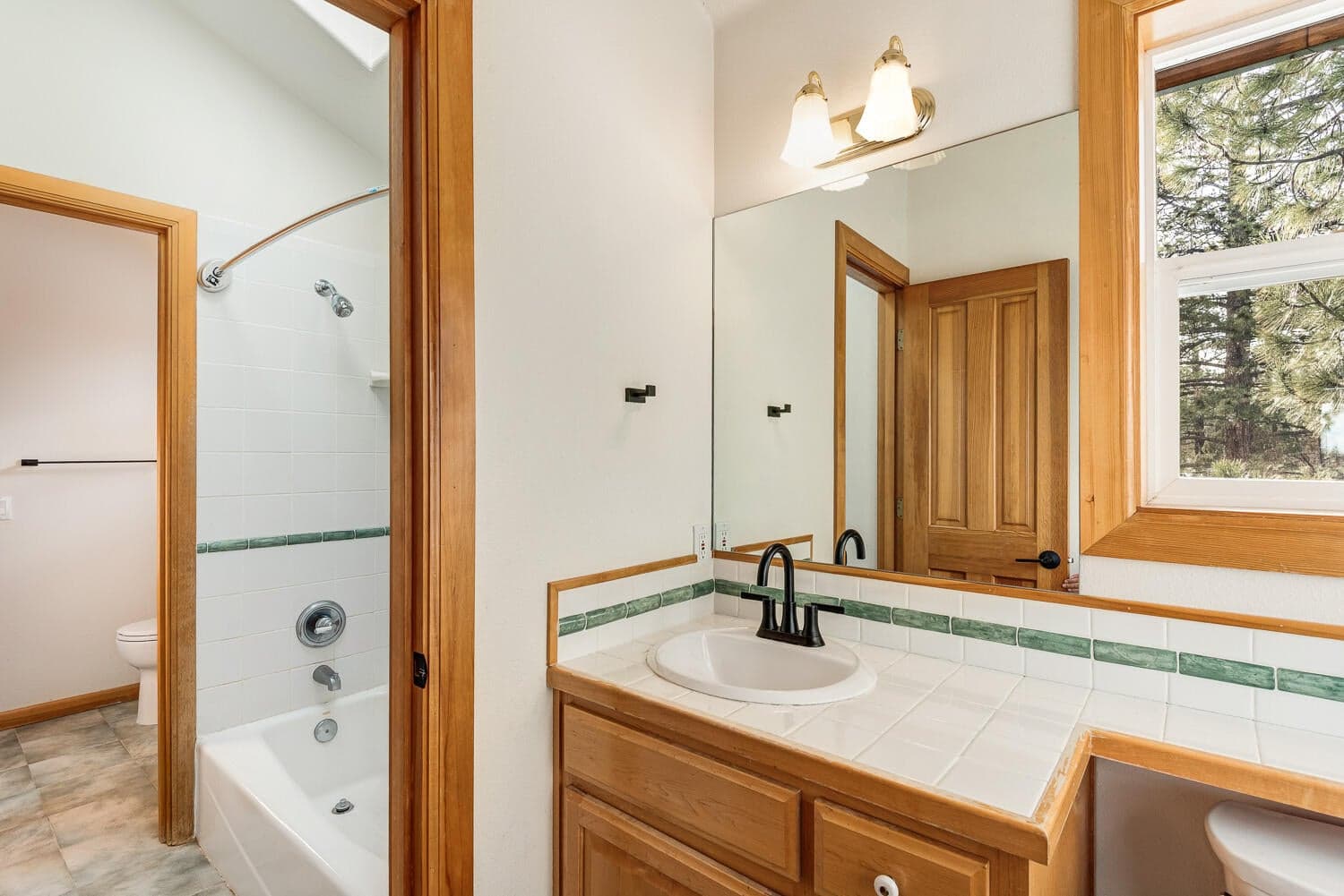 Photo of 63313 Silverado Drive 20 of 34