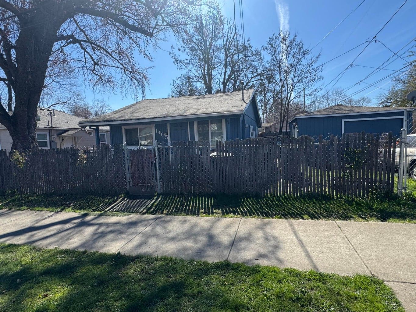 Photo of 502 Benson 5 of 14