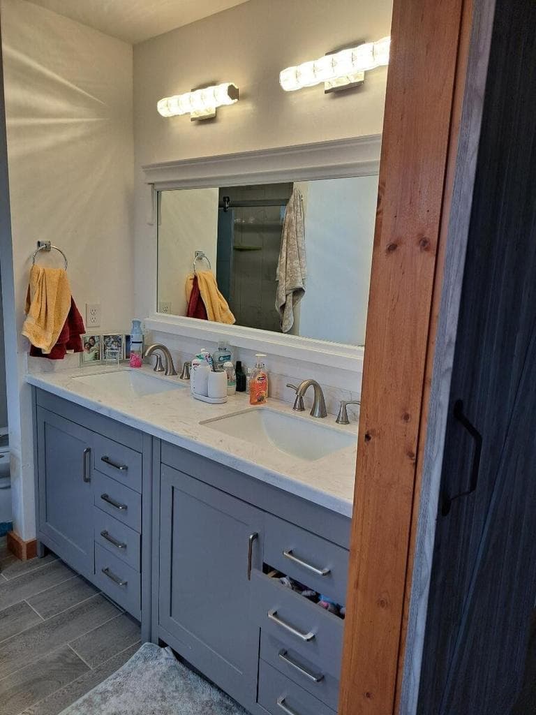 Photo of 597 NW 8th Street 18 of 25