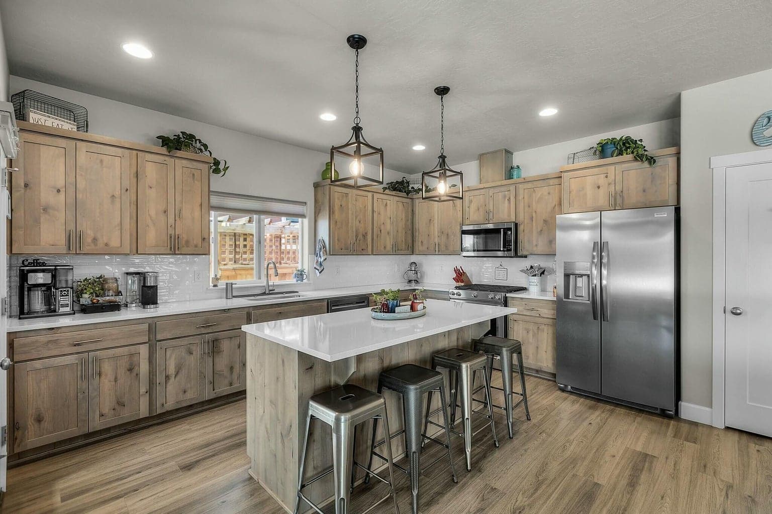 Photo of 703 13th 4 of 28