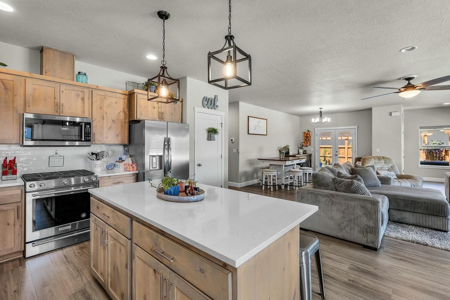 Photo of 703 NW 13th Street 6 of 28