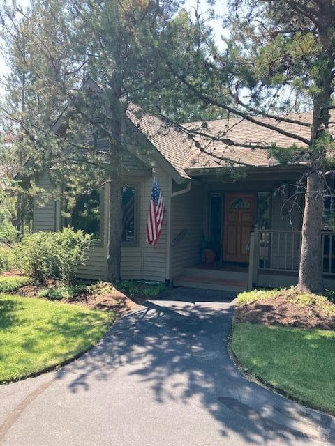 Photo of 17905 Sandtrap Lane 33 of 47