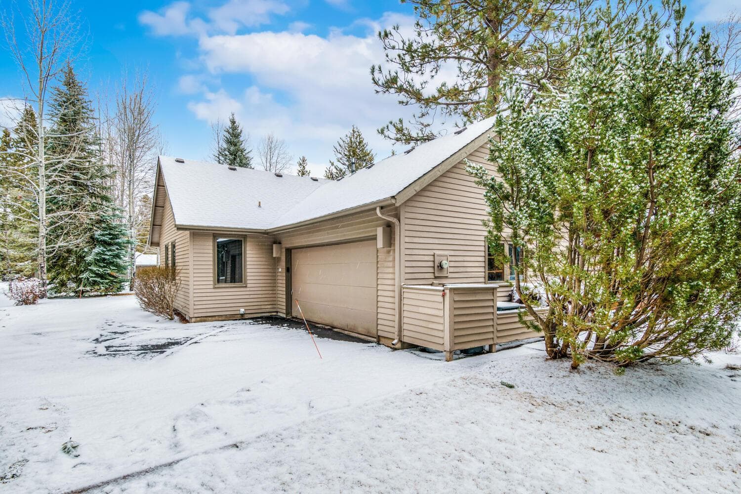 Photo of 17905 Sandtrap Lane 42 of 47