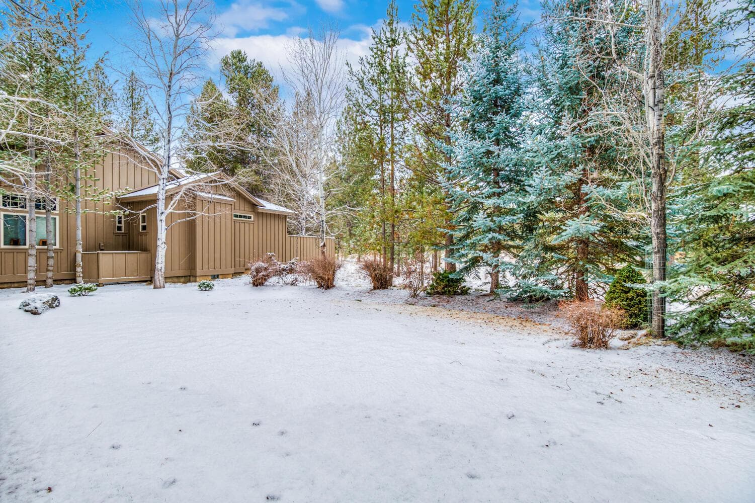 Photo of 17905 Sandtrap Lane 47 of 47
