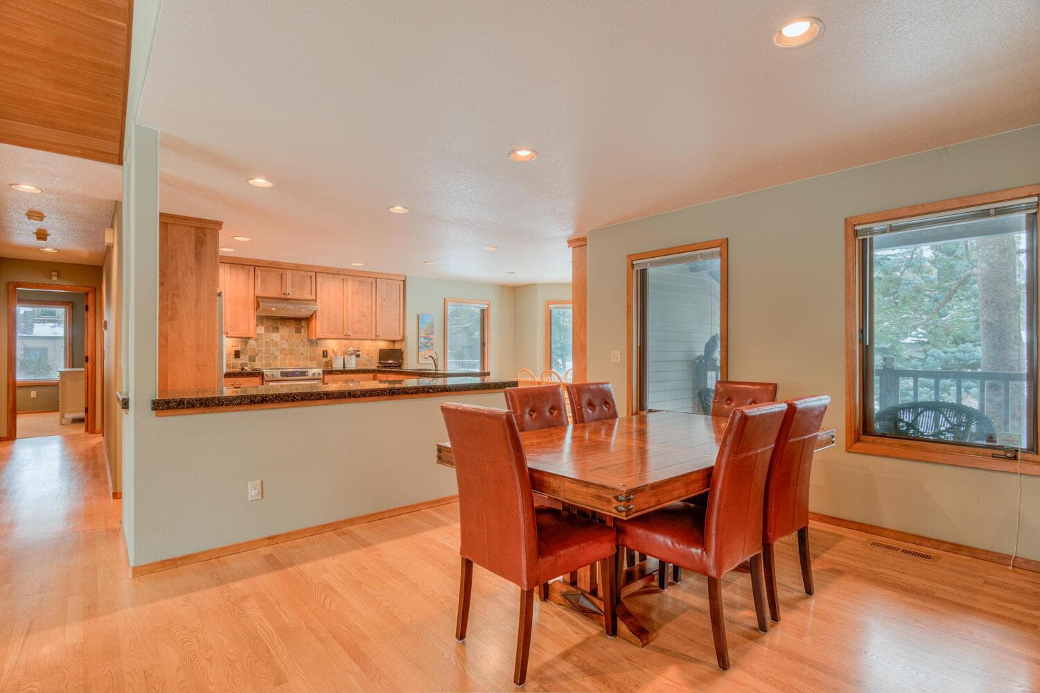 Photo of 17905 Sandtrap Lane 10 of 47