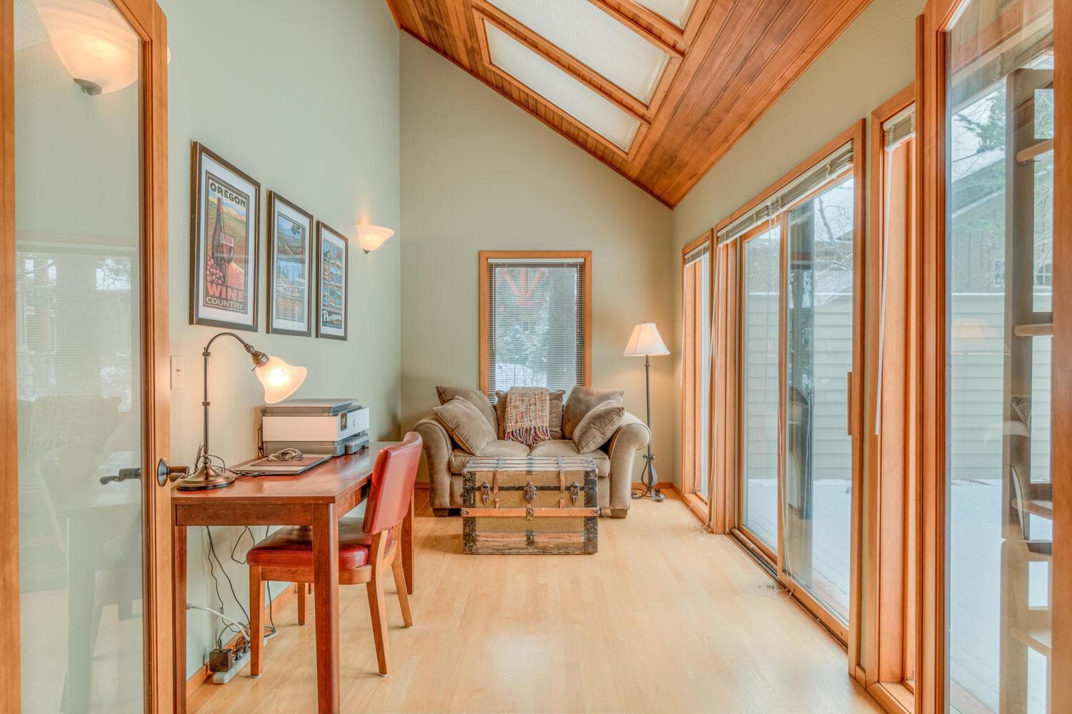 Photo of 17905 Sandtrap Lane 22 of 47