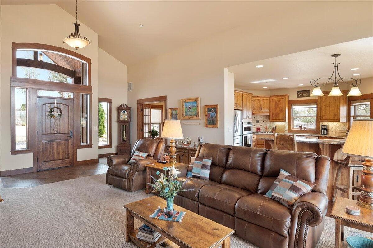 Photo of 3155 SW 53rd Court 7 of 51