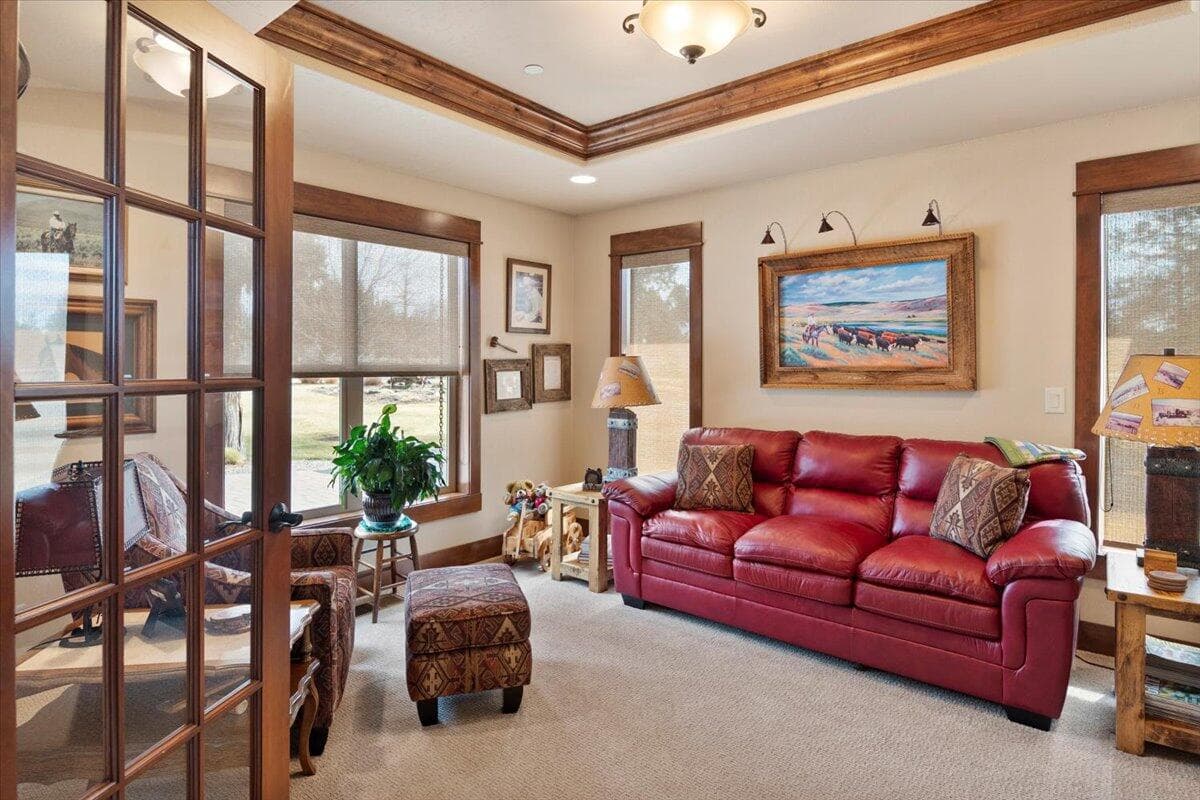 Photo of 3155 SW 53rd Court 9 of 51