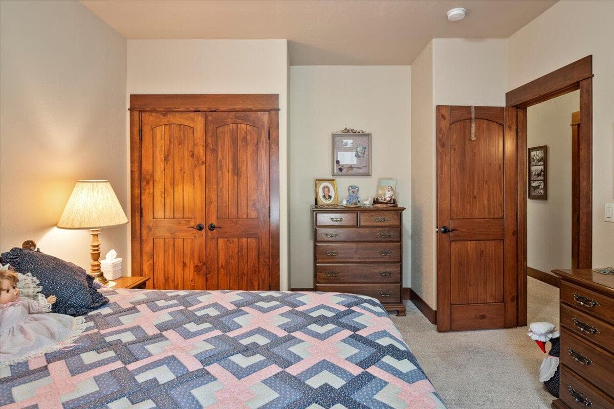 Photo of 3155 SW 53rd Court 29 of 51