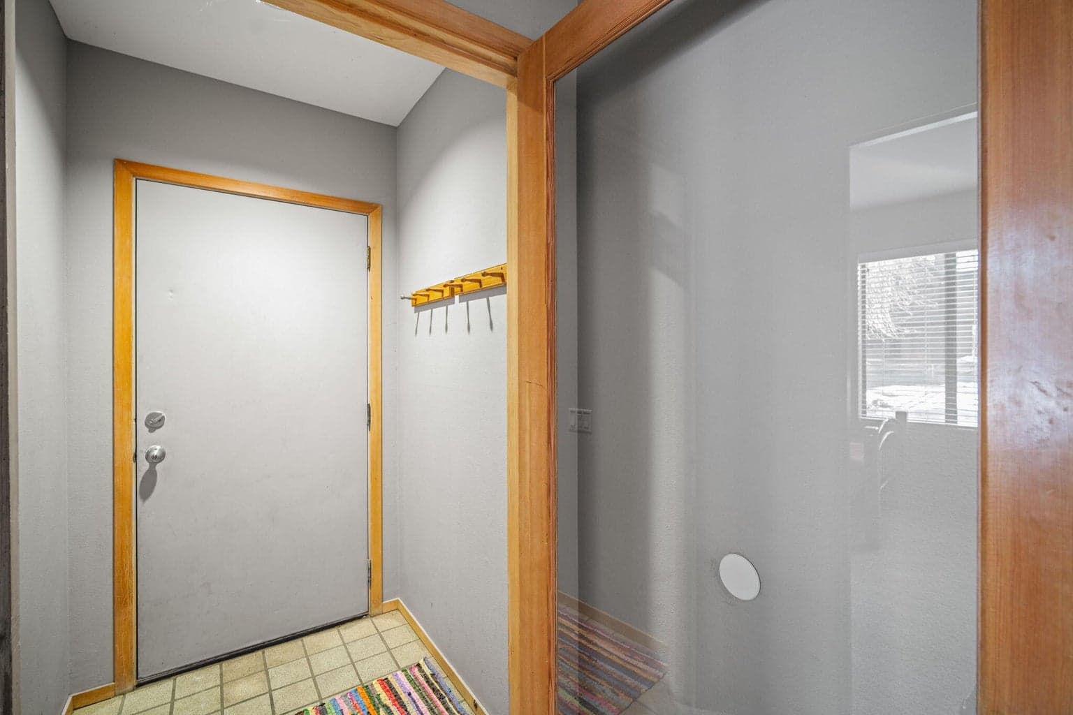 There is an enclosed entry way to collect your gear for the season!