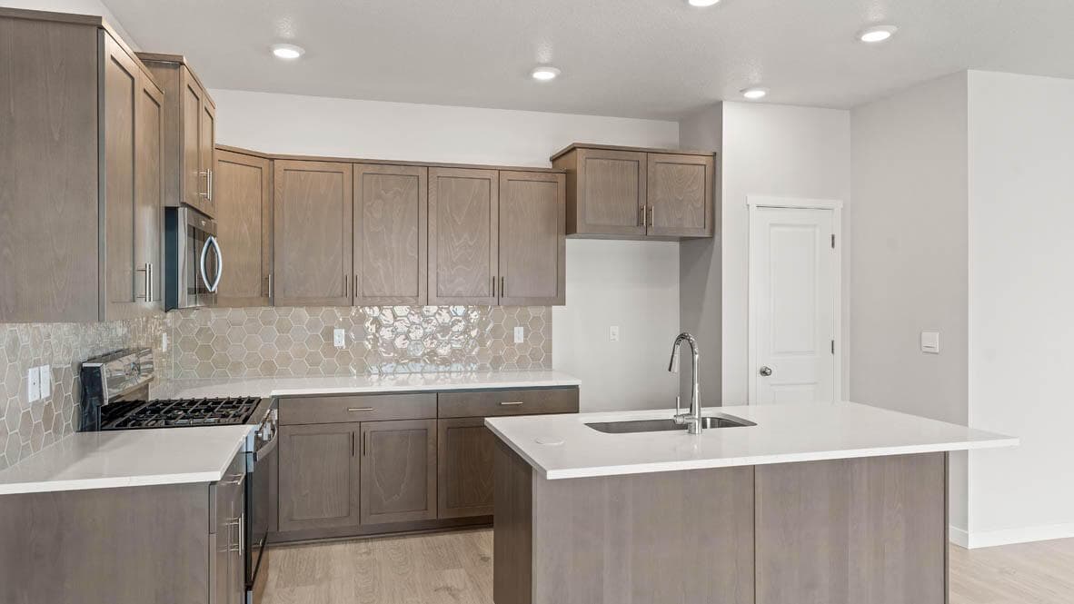 Photo of 21625 SE Fuji Drive 7 of 34