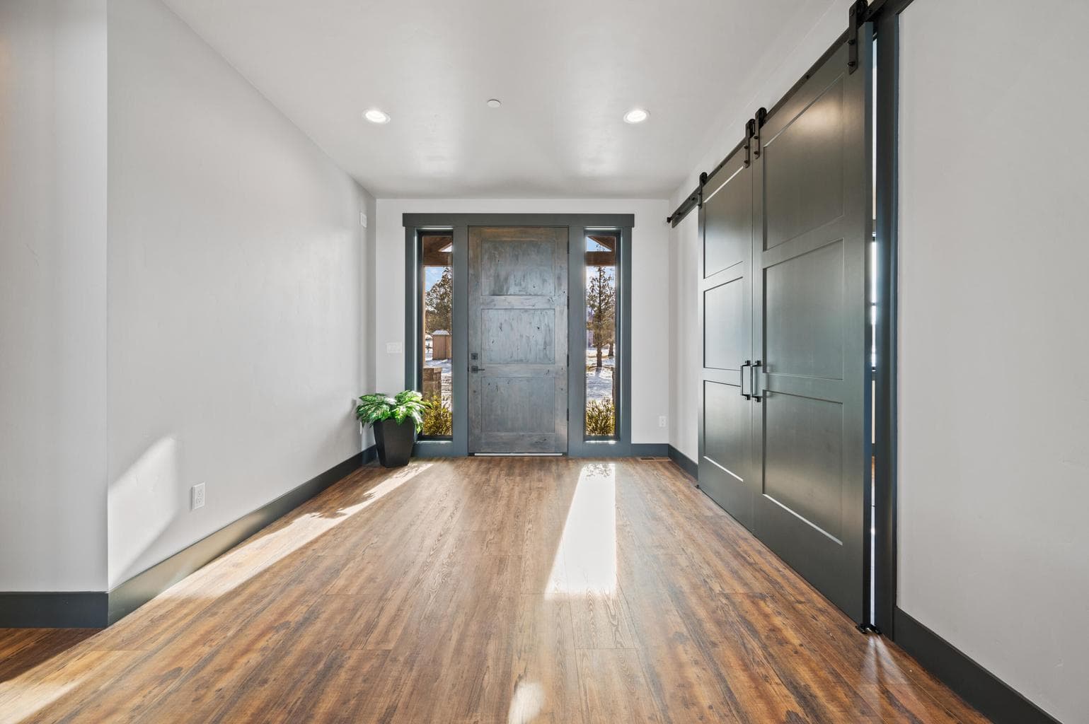 Photo of 2502 SE Kennedy Way 8 of 71