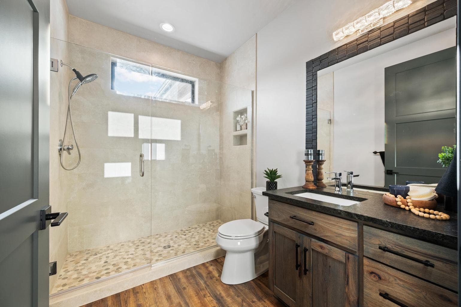 Photo of 2502 SE Kennedy Way 40 of 71