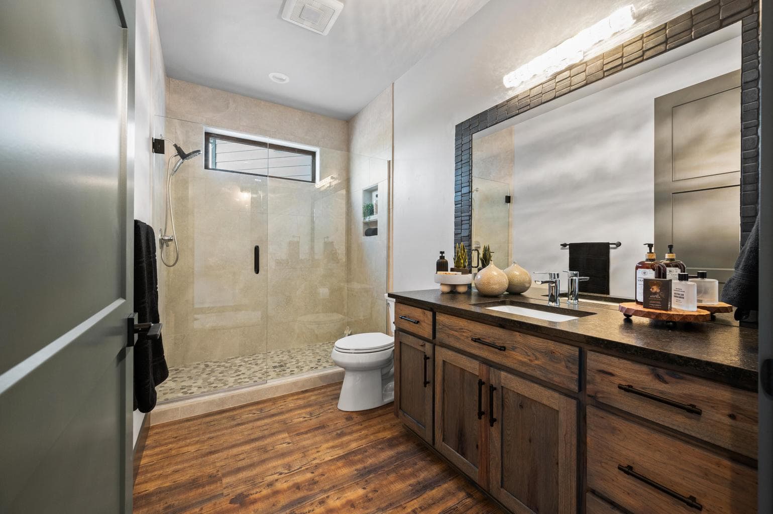 Photo of 2502 SE Kennedy Way 44 of 71