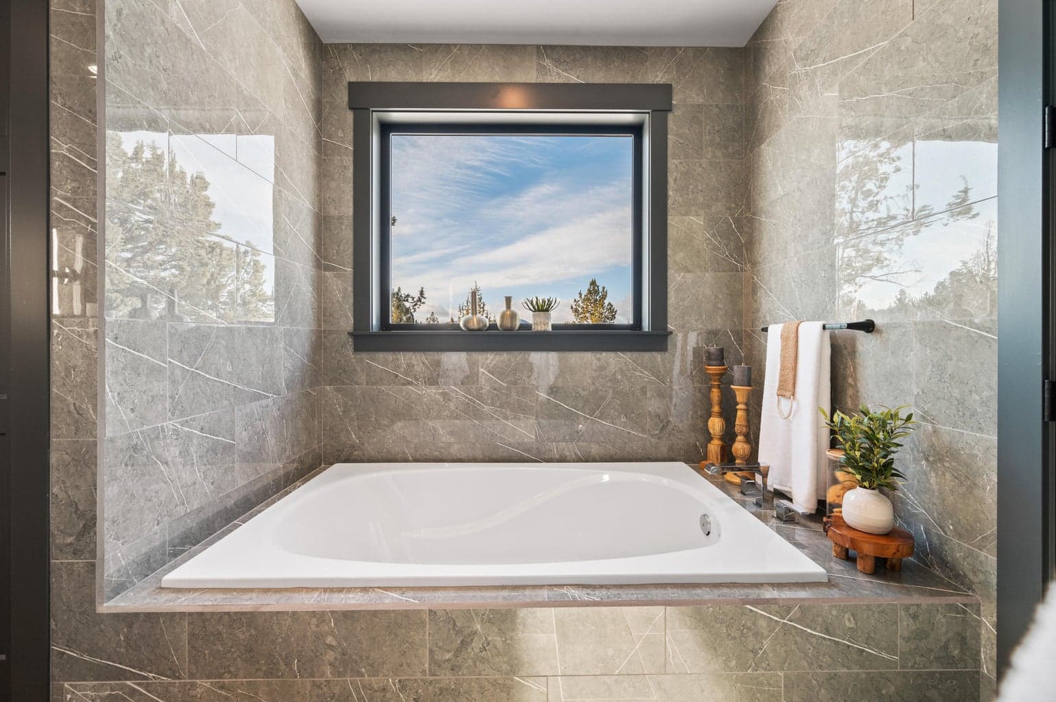 Photo of 2502 SE Kennedy Way 32 of 71