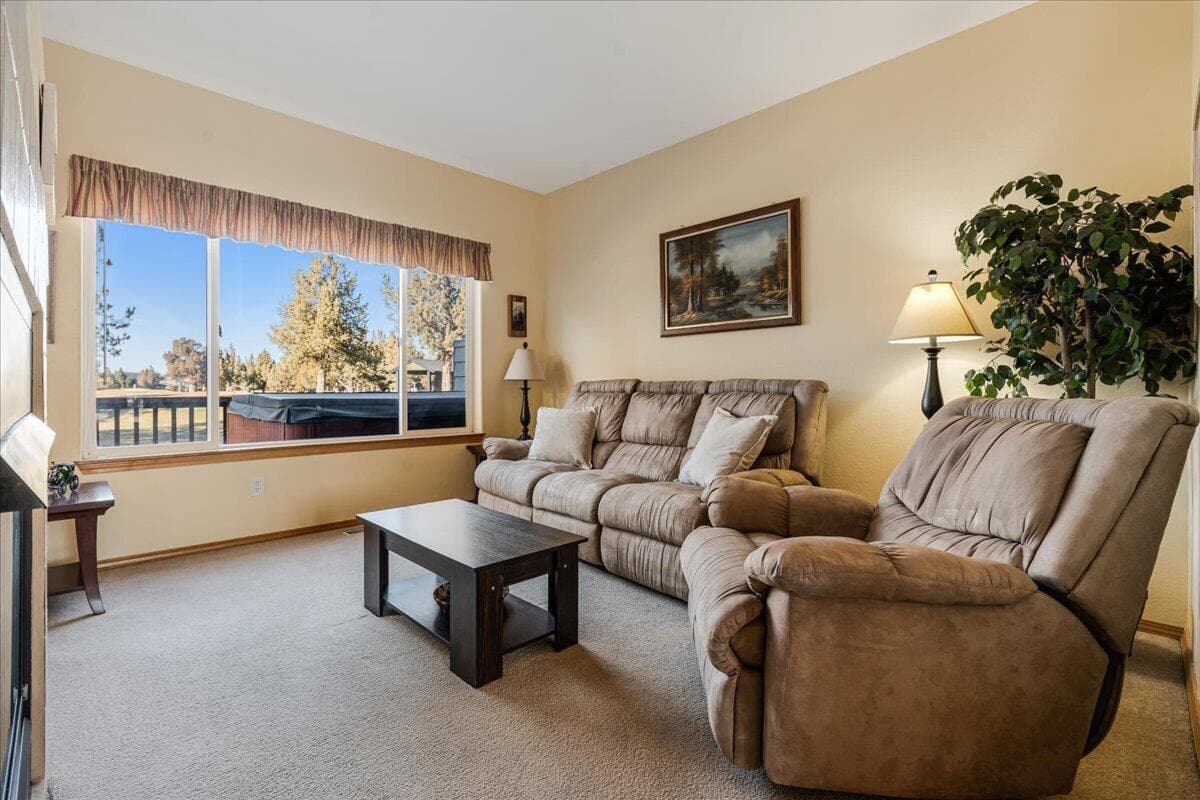 Photo of 1140 Golden Pheasant Drive 15 of 29