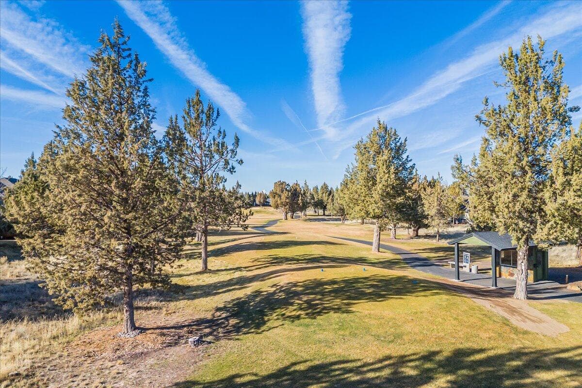 Photo of 1140 Golden Pheasant Drive 24 of 29