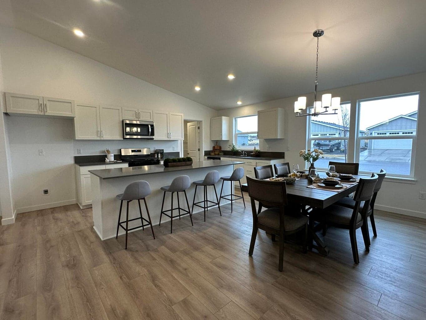 Photos of similar home. Actual finishes may vary