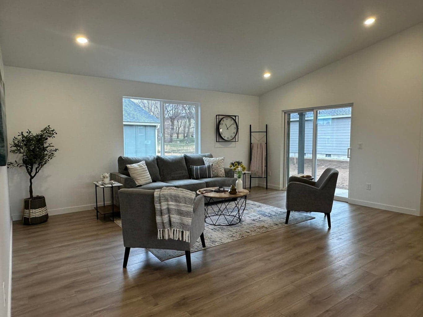 Photo of 652 McCampbell 4 of 19