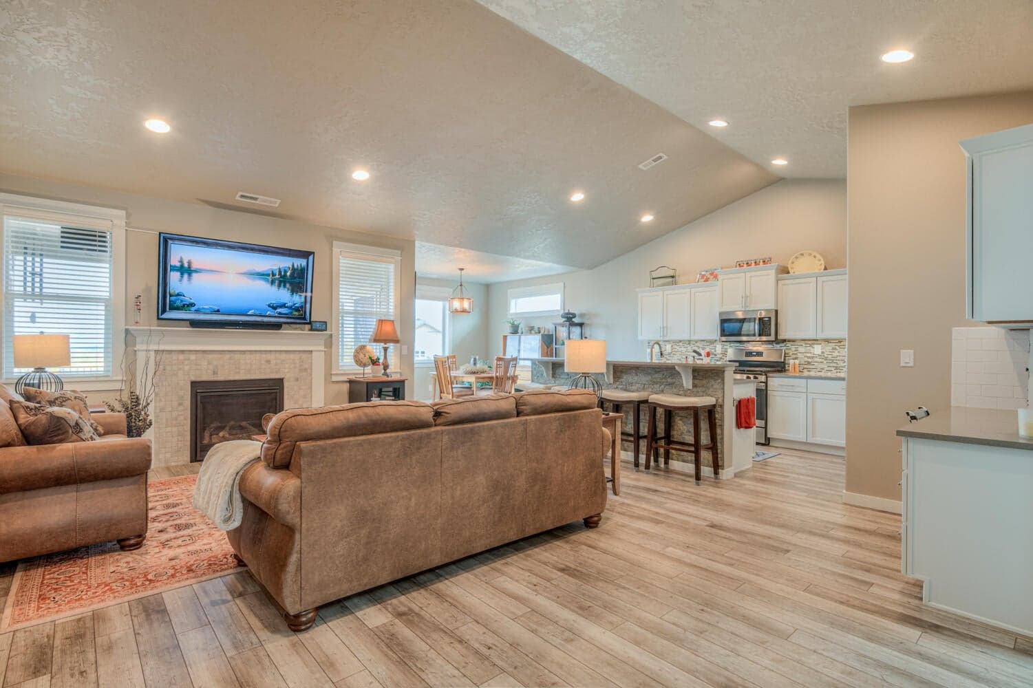 Photo of 4645 SW Umatilla Avenue 8 of 51