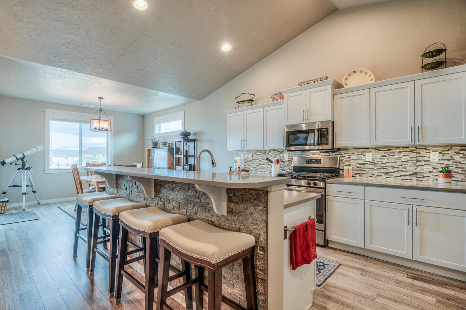 Photo of 4645 SW Umatilla Avenue 15 of 51