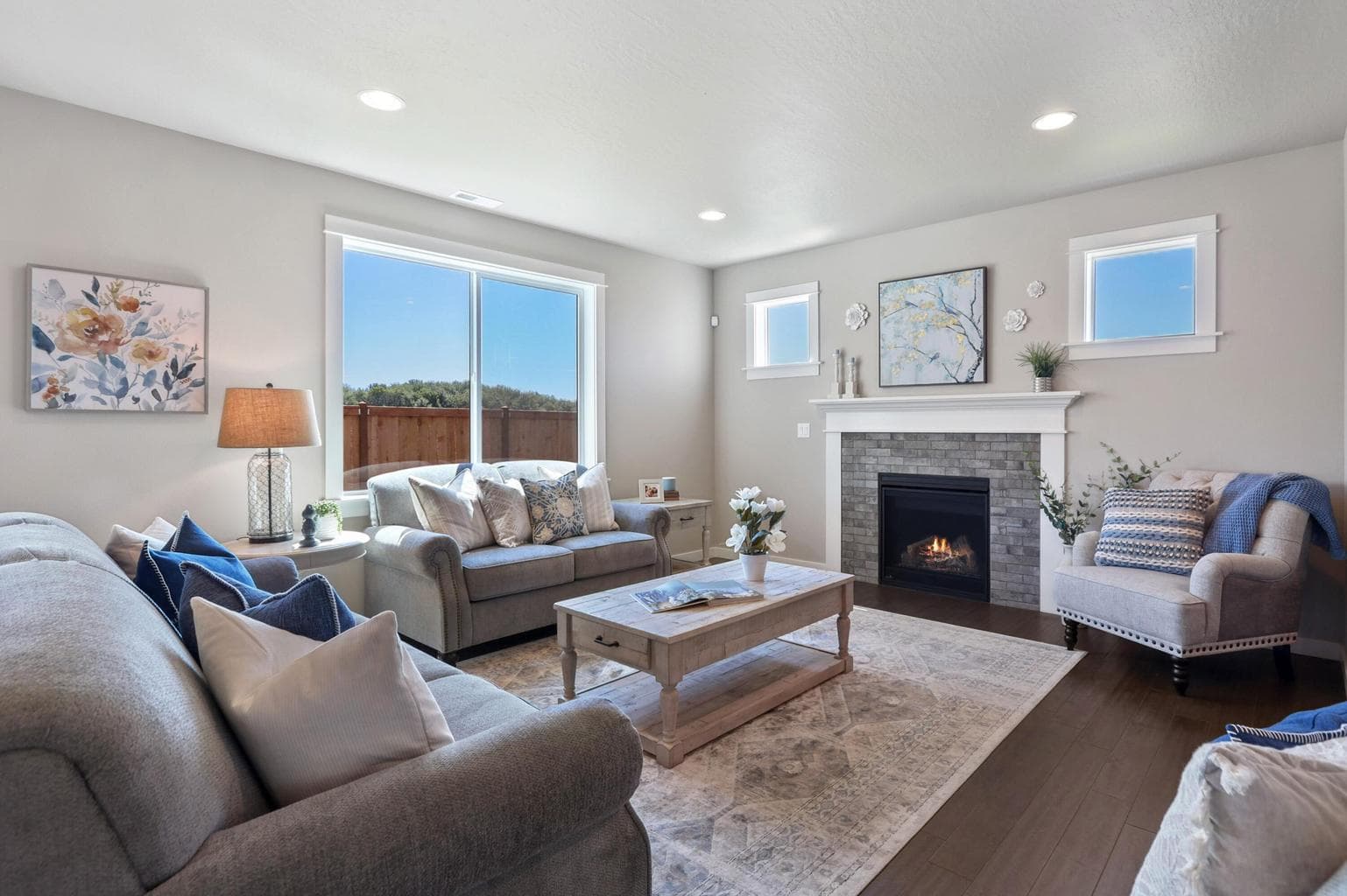Photo of 772 Walnut 1 of 7
