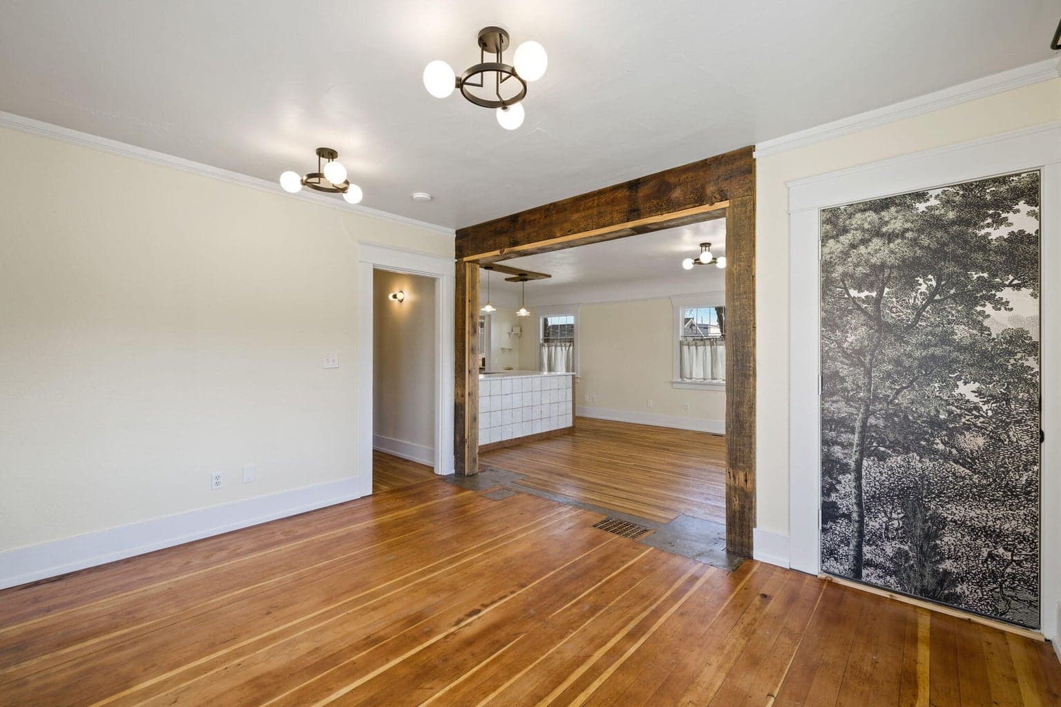 Photo of 218 SW 4th Street 14 of 32