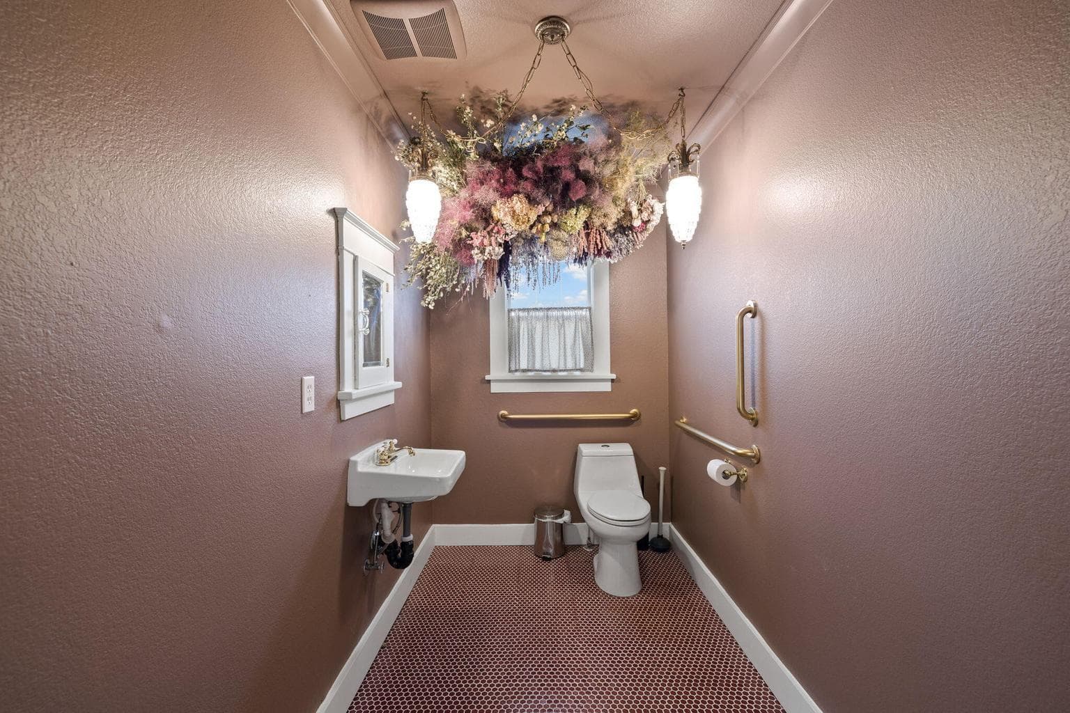 Photo of 218 SW 4th Street 20 of 32