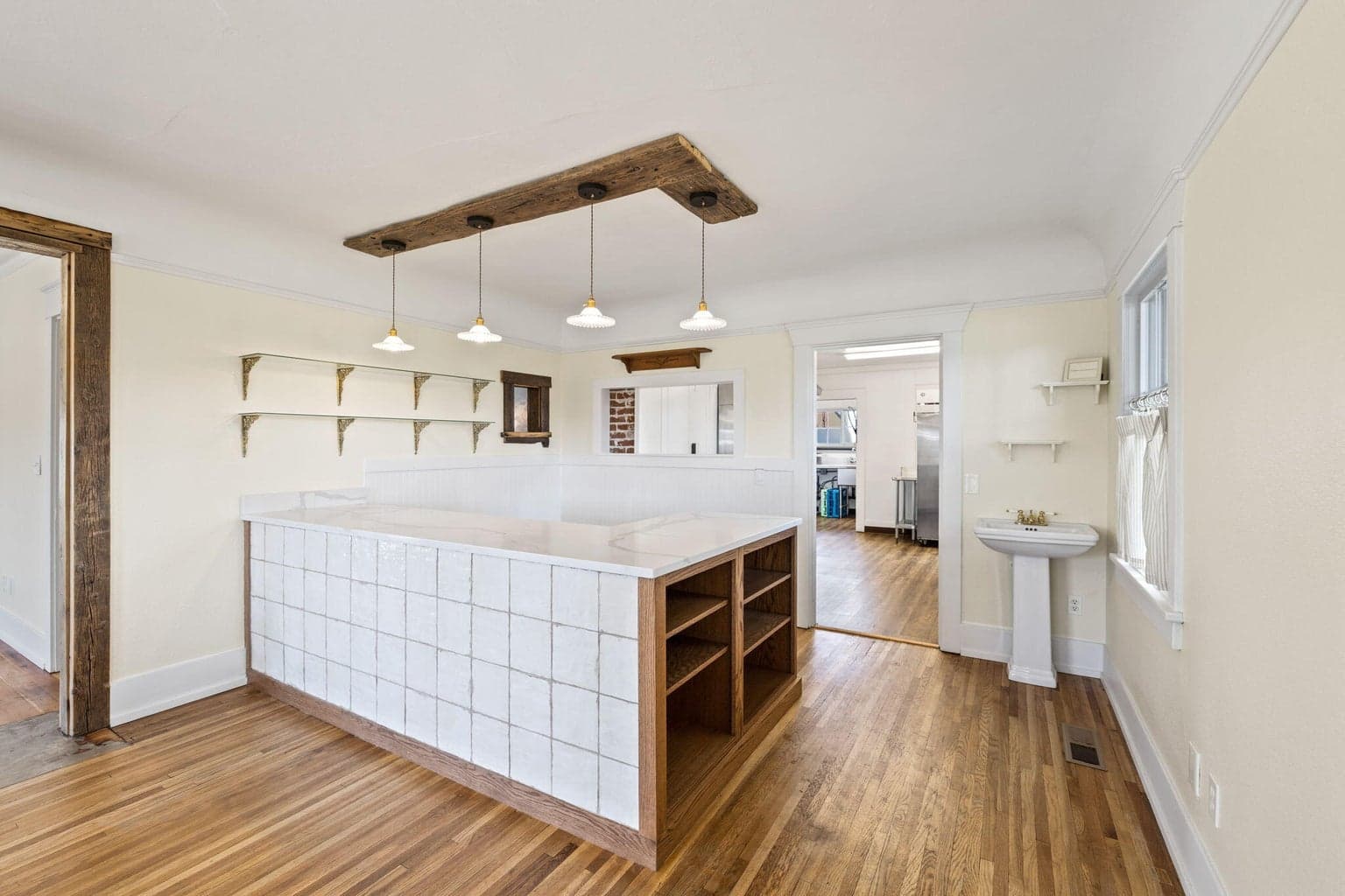 Photo of 218 SW 4th Street 11 of 32