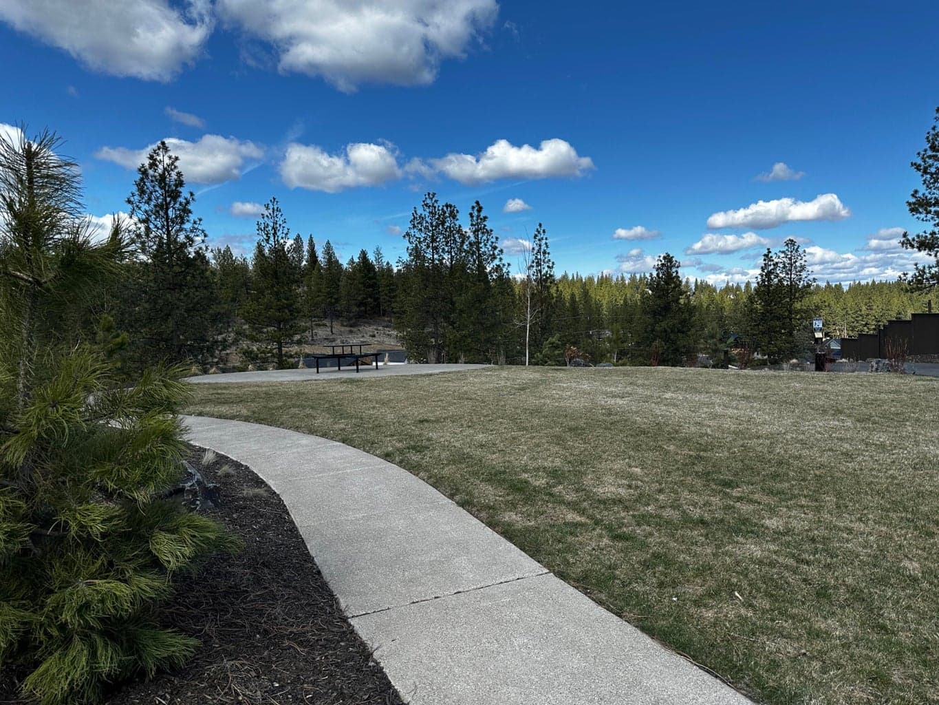 Photo of 1384 NW Ochoa Drive 12 of 13