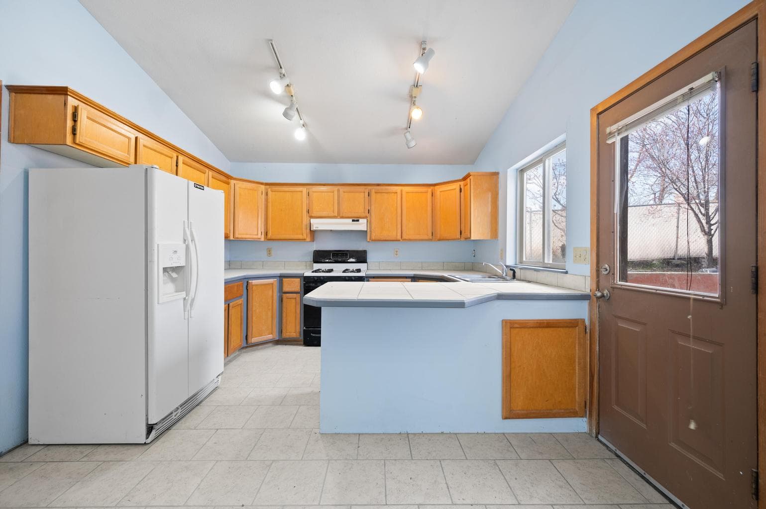 Photo of 156 NE 9th Street 11 of 26