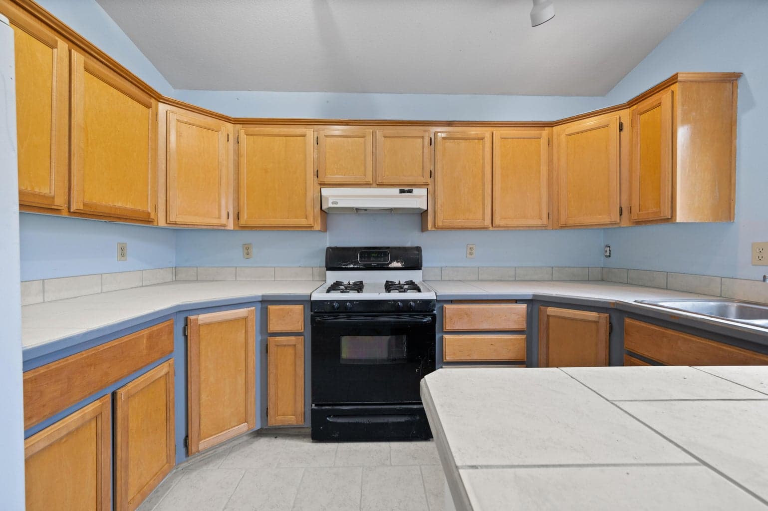 Photo of 156 NE 9th Street 13 of 26
