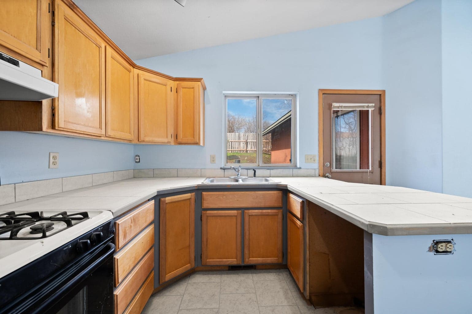 Photo of 156 NE 9th Street 14 of 26