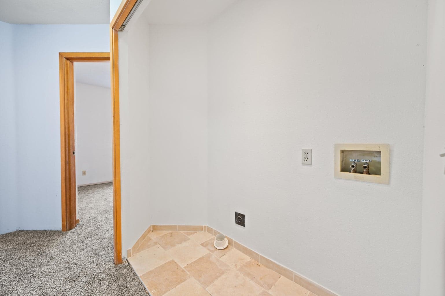 Photo of 156 NE 9th Street 18 of 26