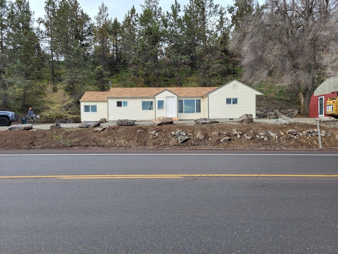 Photo of 3352 NW O'Neil Highway 16 of 18