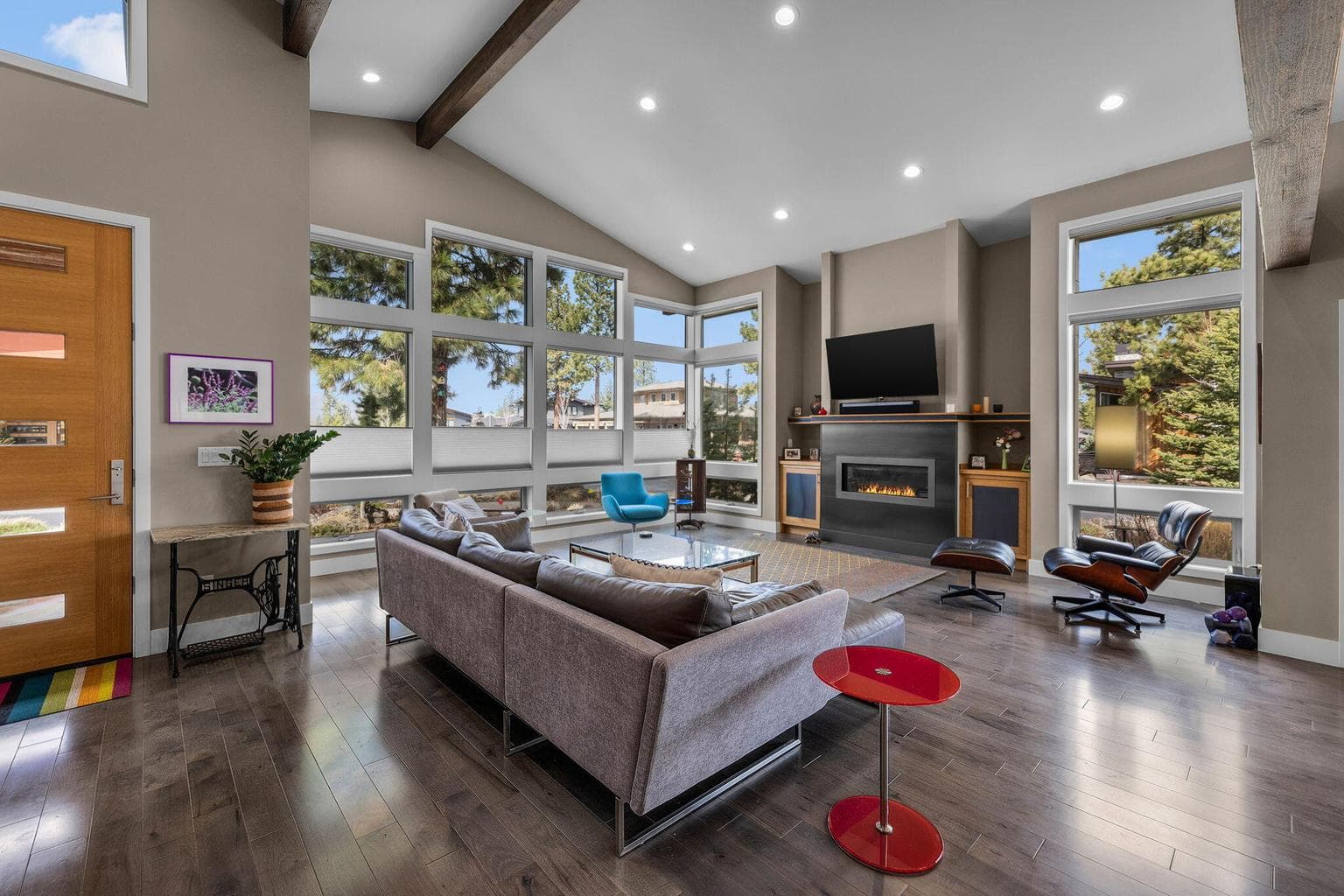 Photo of 62636 NW Mt Thielsen Drive 10 of 73