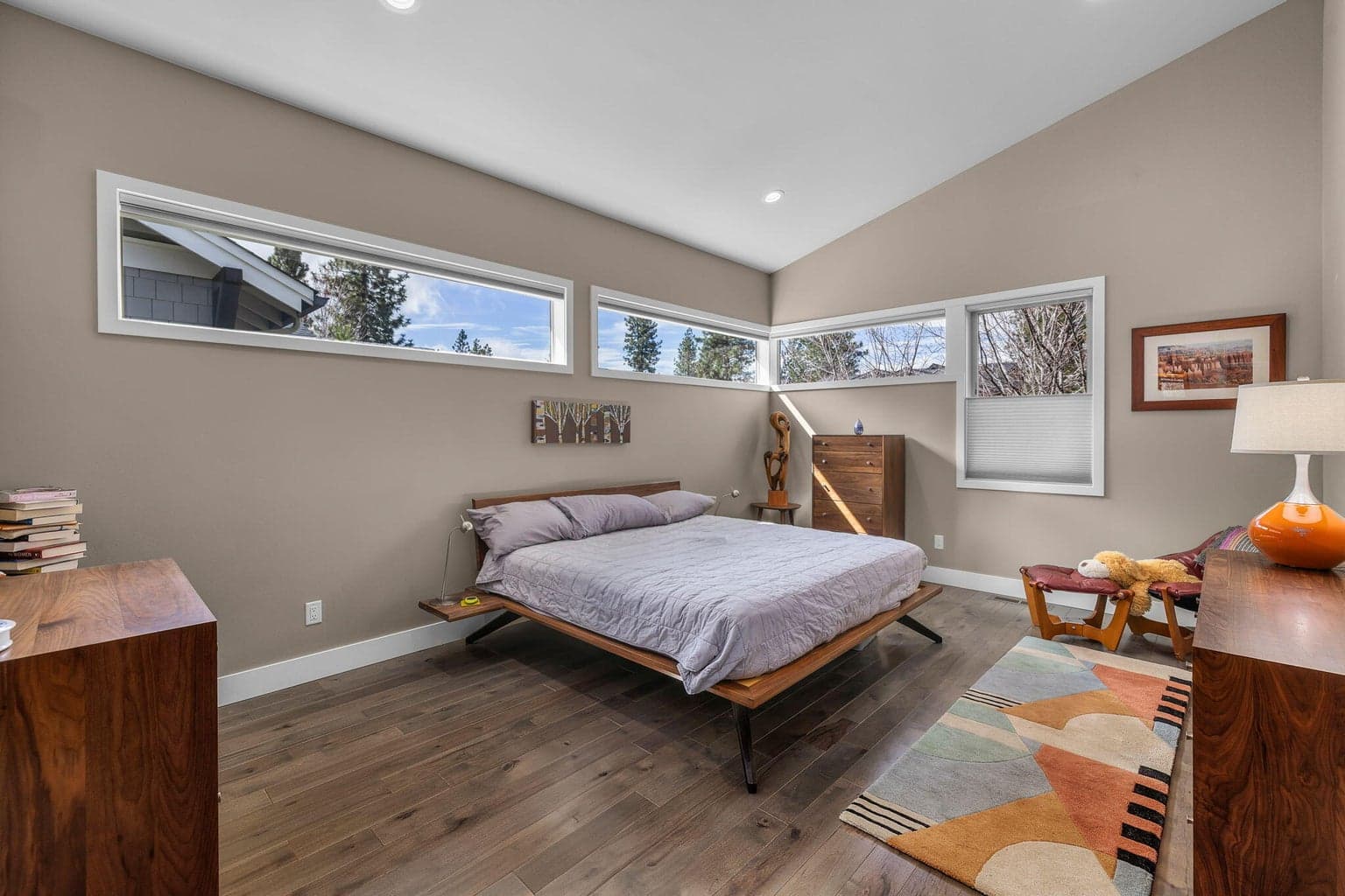 Photo of 62636 NW Mt Thielsen Drive 28 of 73