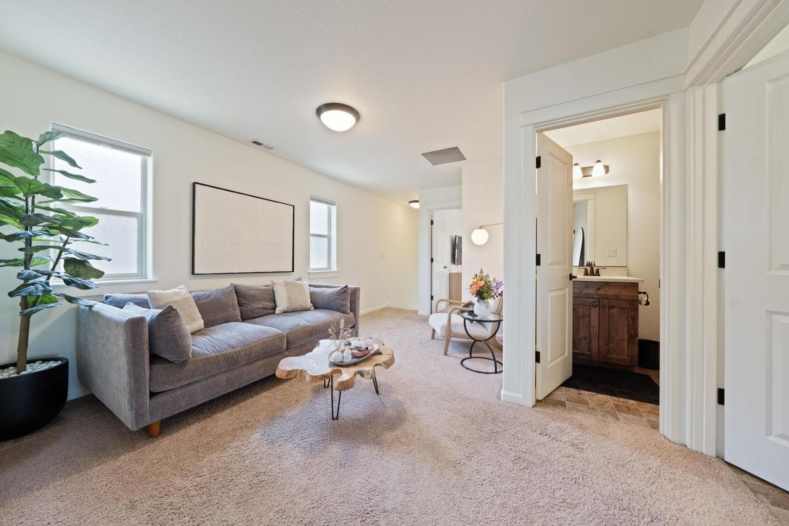 Photo of 20250 Narnia Place 12 of 32
